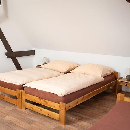 Ubytovani V Soukromi Dolni Bukovsko Ngoại thất bức ảnh